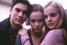 Bentley, Birch and Suvari in a promotional photo