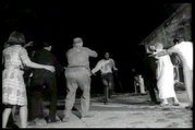 A group of the undead converge on actor Duane Jones
